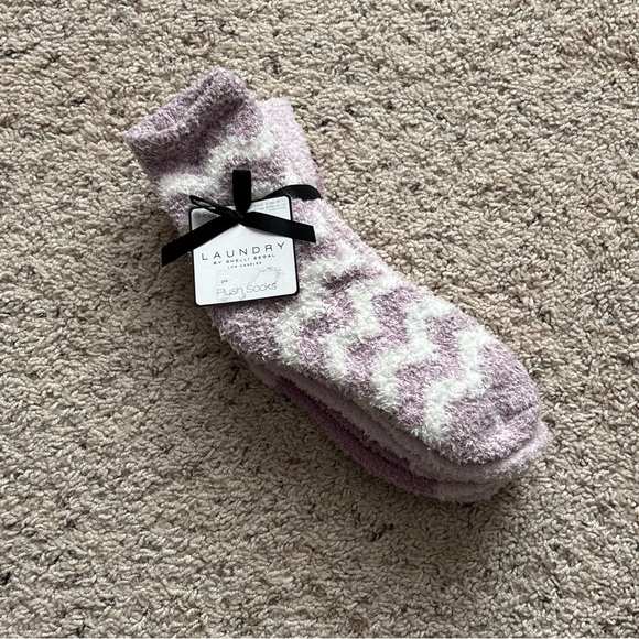 2/$20 - 3 pairs of cozy women’s plush socks sock size 9-11 - Picture 1 of 6